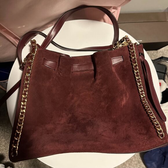 Michael Kors- Mina Large Suede Chain Shoulder Bag - Picture 2 of 4